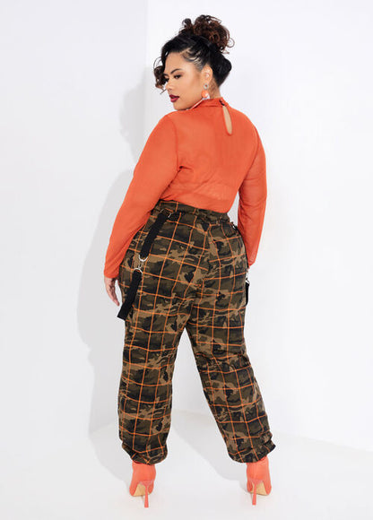 PLUS SIZE CAMO GRID PRINTED JOGGER PANTS W/SUSPENDERS