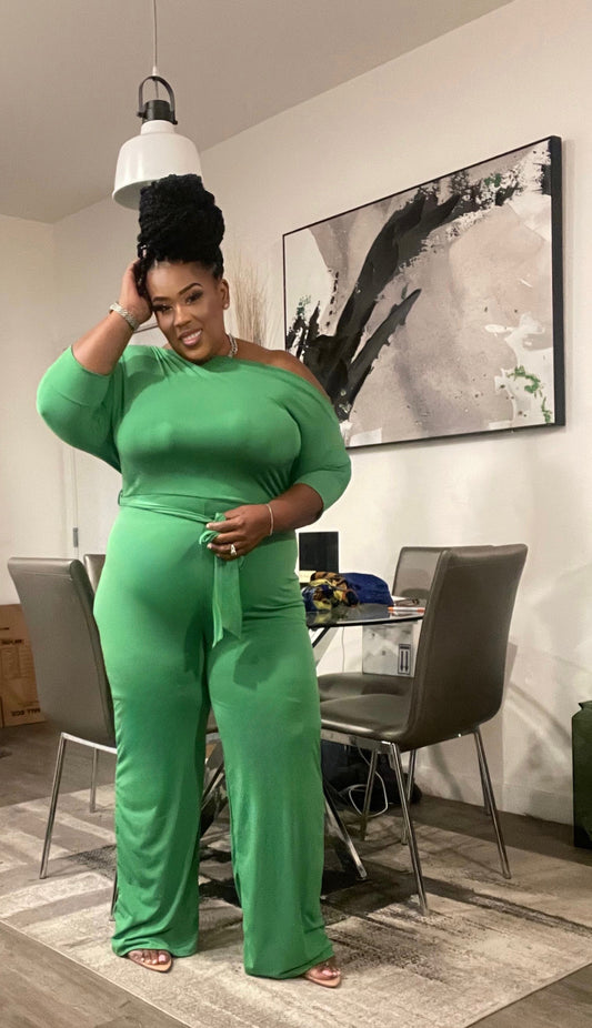 PLUS SIZE WIDE LEG JUMPSUIT W/BELT-GREEN