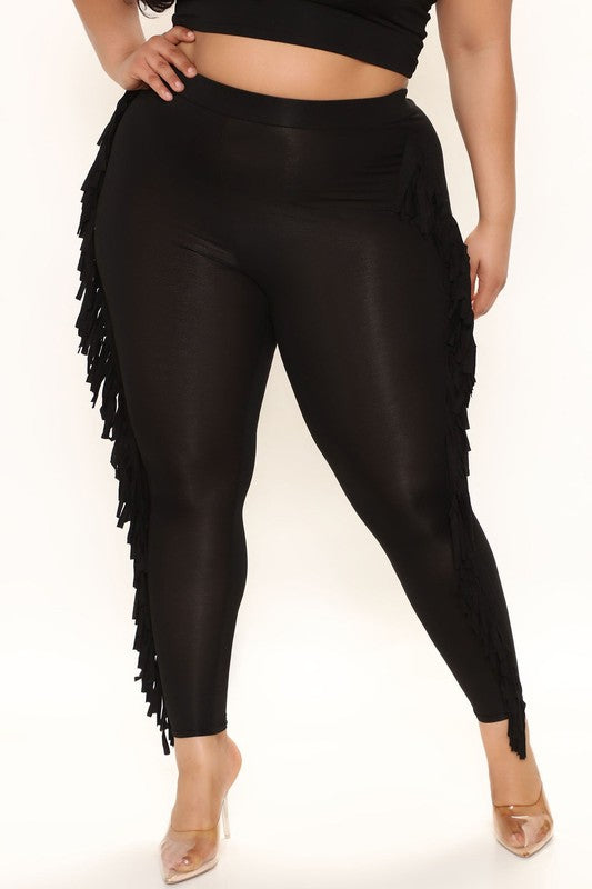 PLUS SIZE FRINGE SIDE LEGGINS