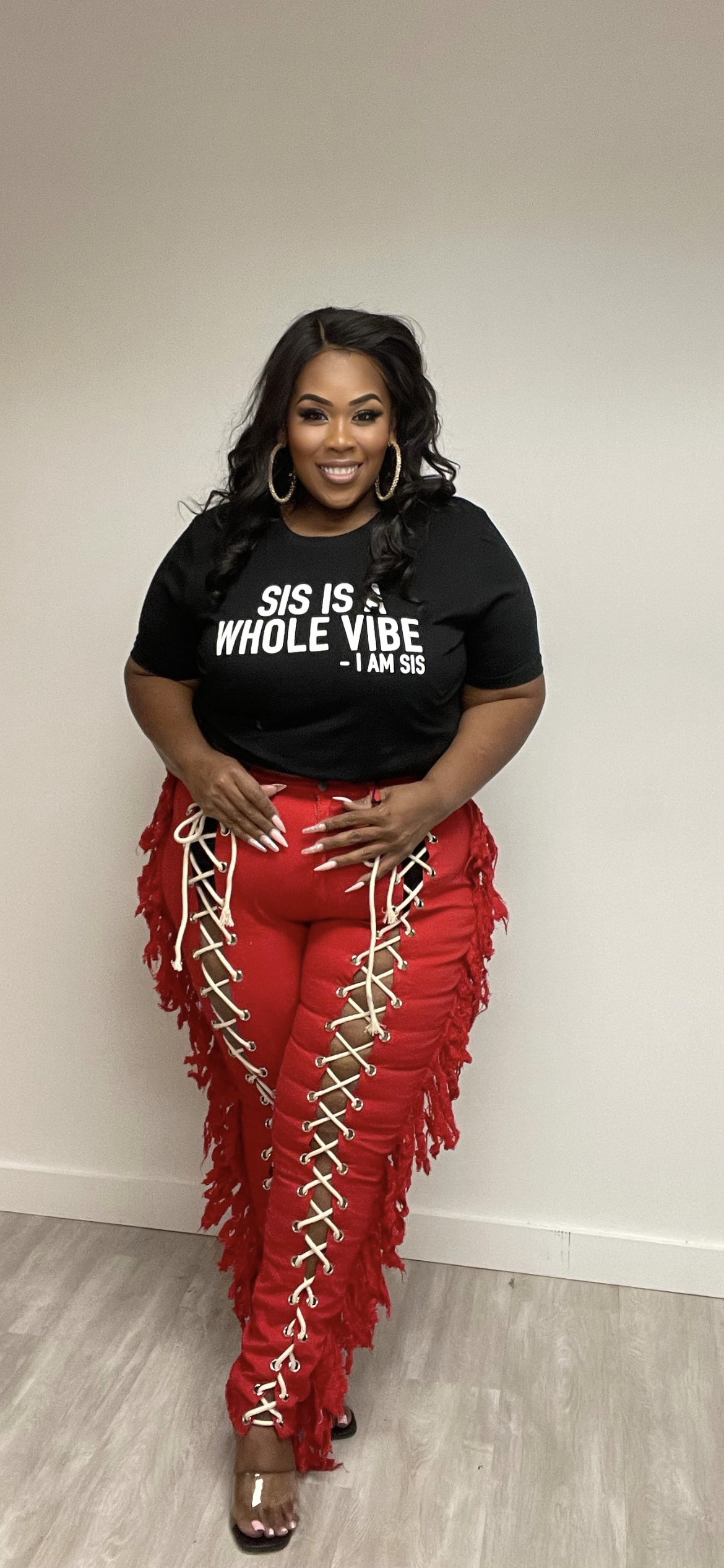 PLUS SIZE ''SIS A WHOLE VIBE" GRAPHIC TEE