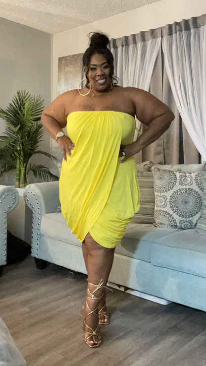 # 19 PLUS SIZE YELLOW HALTER WATERFALL DRESS