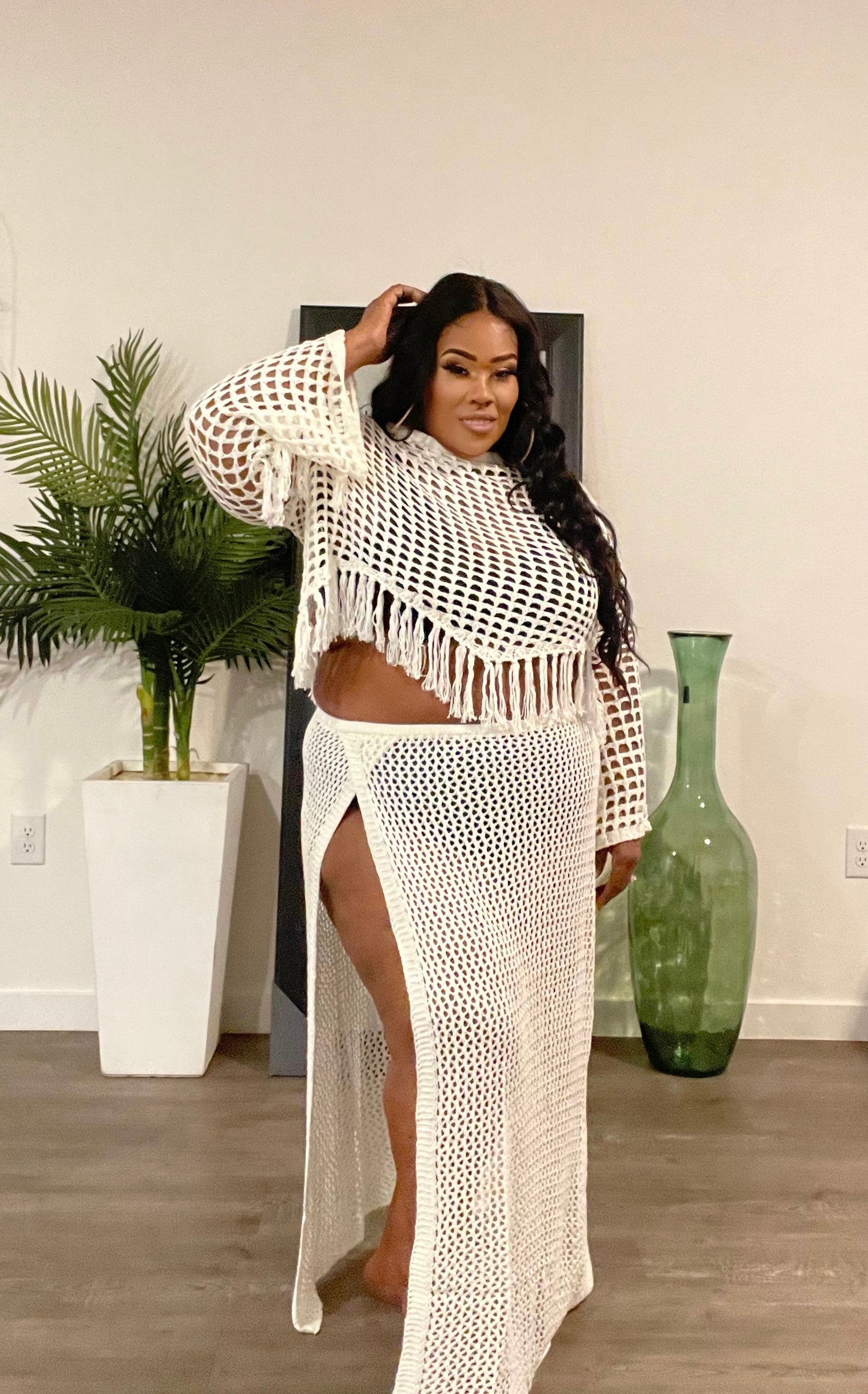 PLUS SIZE CROCHET FRINGE TWO-PIECE SKIRT SET W/SLITS-IVORY