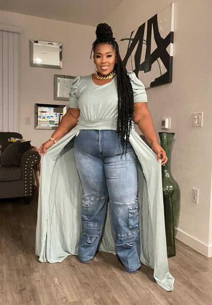 PLUS SIZE LONG FLARE FRONT PUFF SHOULDER TOP-MINT