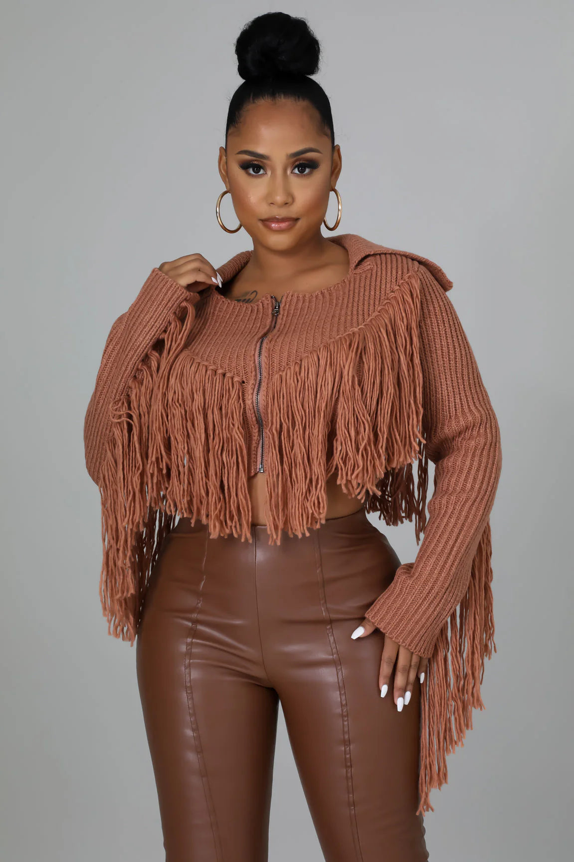 TAKING ME ON THE WILD SIDE SWEATER TOP-MOCHA